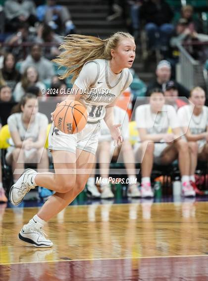 Thumbnail 2 in Mead vs Roosevelt (CHSAA 5A Final 4) photogallery.