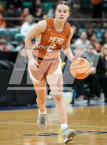 Thumbnail 2 in Mead vs Roosevelt (CHSAA 5A Final 4) photogallery.