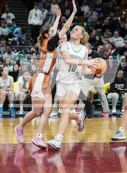 Thumbnail 3 in Mead vs Roosevelt (CHSAA 5A Final 4) photogallery.
