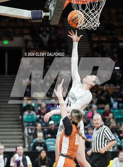 Thumbnail 1 in Mead vs Roosevelt (CHSAA 5A Final 4) photogallery.