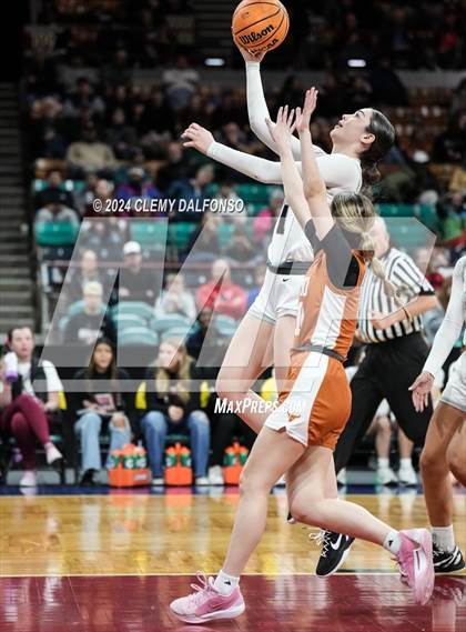 Thumbnail 2 in Mead vs Roosevelt (CHSAA 5A Final 4) photogallery.