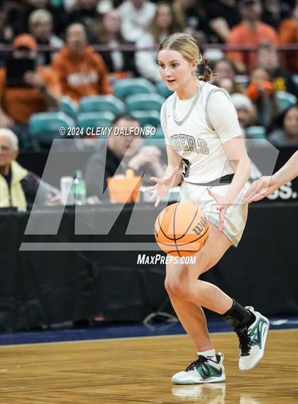 Thumbnail 2 in Mead vs Roosevelt (CHSAA 5A Final 4) photogallery.