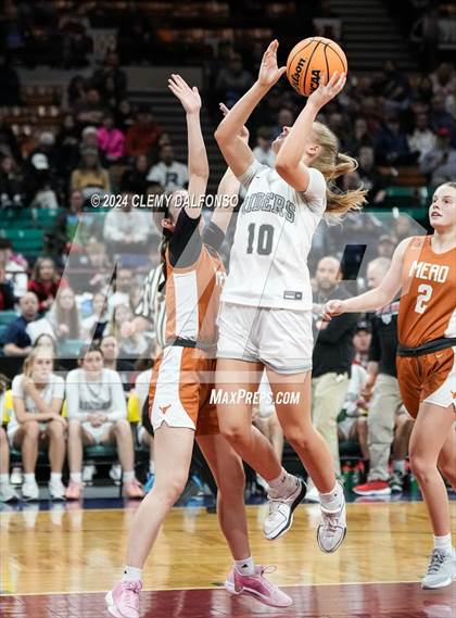 Thumbnail 2 in Mead vs Roosevelt (CHSAA 5A Final 4) photogallery.