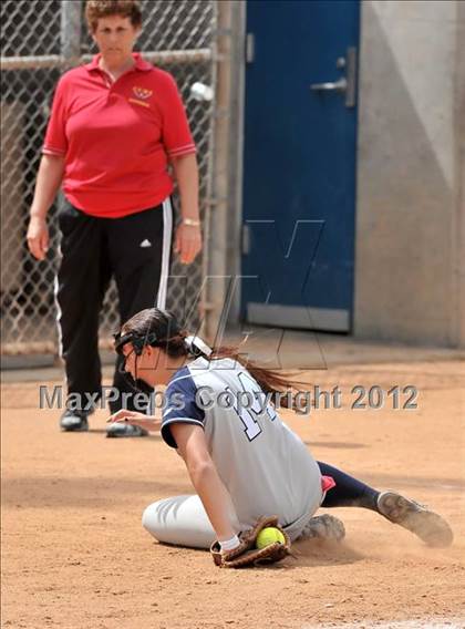 Thumbnail 3 in Cathedral Catholic vs. Northwood photogallery.
