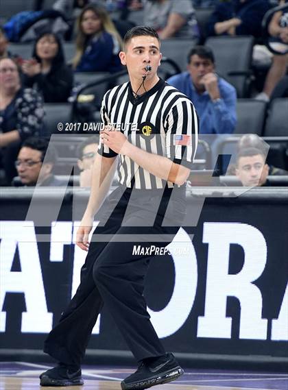 Thumbnail 1 in Rolling Hills Prep vs. St. Francis (CIF State D5 Final) photogallery.