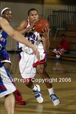 Thumbnail 1 in Crawford vs. Serra (Torrey Pines Holiday Classic) photogallery.