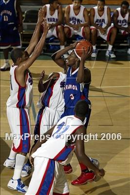 Thumbnail 2 in Crawford vs. Serra (Torrey Pines Holiday Classic) photogallery.