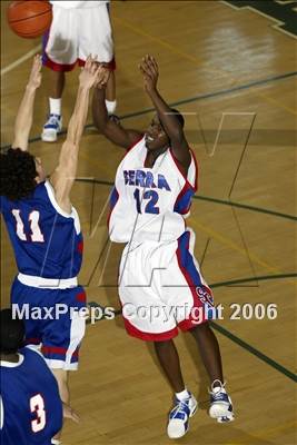 Thumbnail 2 in Crawford vs. Serra (Torrey Pines Holiday Classic) photogallery.