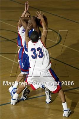 Thumbnail 2 in Crawford vs. Serra (Torrey Pines Holiday Classic) photogallery.