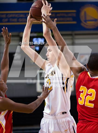 Thumbnail 3 in Mountain View vs. Berkeley (Warriors Nor-Cal Invitational) photogallery.