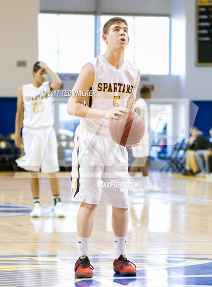 Thumbnail 2 in Mountain View vs. Berkeley (Warriors Nor-Cal Invitational) photogallery.