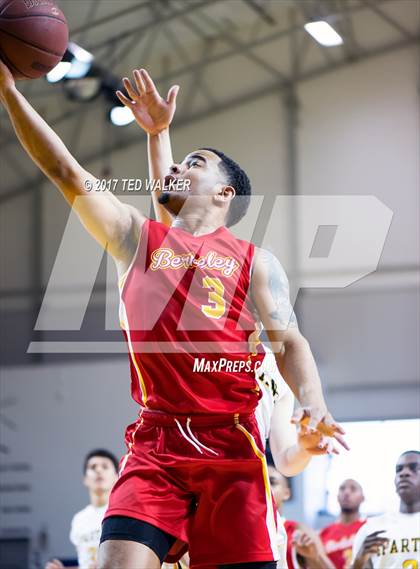 Thumbnail 1 in Mountain View vs. Berkeley (Warriors Nor-Cal Invitational) photogallery.