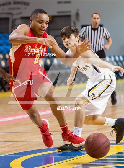 Thumbnail 1 in Mountain View vs. Berkeley (Warriors Nor-Cal Invitational) photogallery.