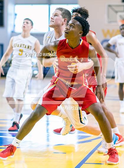 Thumbnail 2 in Mountain View vs. Berkeley (Warriors Nor-Cal Invitational) photogallery.