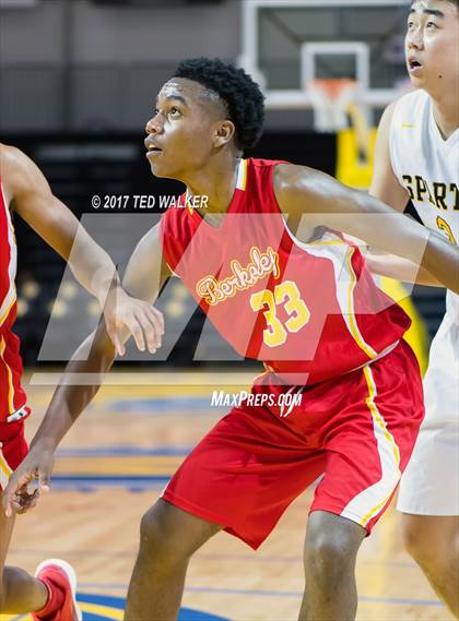 Thumbnail 3 in Mountain View vs. Berkeley (Warriors Nor-Cal Invitational) photogallery.