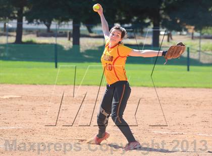 Thumbnail 2 in St. Francis vs. Granite Bay photogallery.