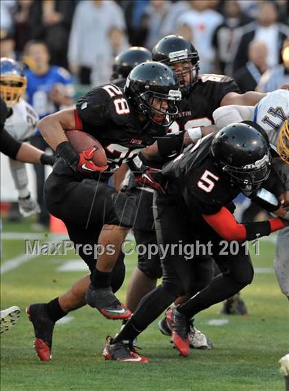Thumbnail 2 in El Toro vs. Tustin (CIF SS Southwest Division Final)  photogallery.