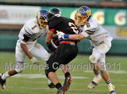 Thumbnail 2 in El Toro vs. Tustin (CIF SS Southwest Division Final)  photogallery.