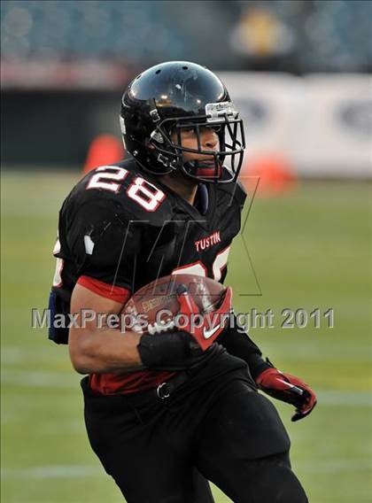 Thumbnail 1 in El Toro vs. Tustin (CIF SS Southwest Division Final)  photogallery.