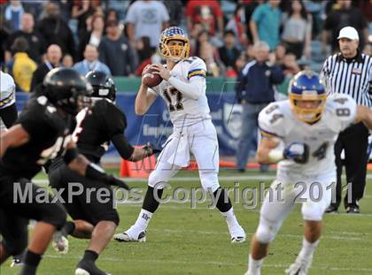 Thumbnail 3 in El Toro vs. Tustin (CIF SS Southwest Division Final)  photogallery.