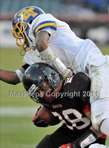 Thumbnail 1 in El Toro vs. Tustin (CIF SS Southwest Division Final)  photogallery.
