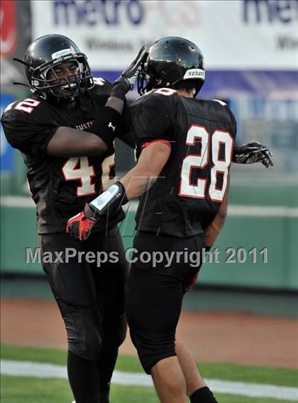 Thumbnail 1 in El Toro vs. Tustin (CIF SS Southwest Division Final)  photogallery.