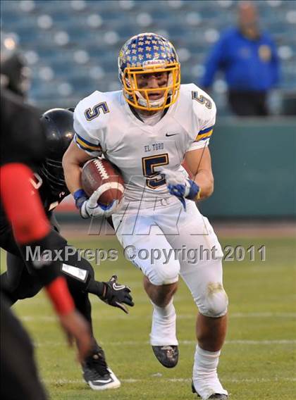 Thumbnail 1 in El Toro vs. Tustin (CIF SS Southwest Division Final)  photogallery.