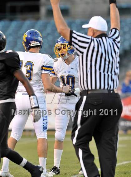 Thumbnail 1 in El Toro vs. Tustin (CIF SS Southwest Division Final)  photogallery.