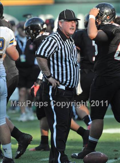Thumbnail 2 in El Toro vs. Tustin (CIF SS Southwest Division Final)  photogallery.