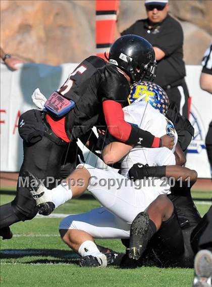 Thumbnail 3 in El Toro vs. Tustin (CIF SS Southwest Division Final)  photogallery.