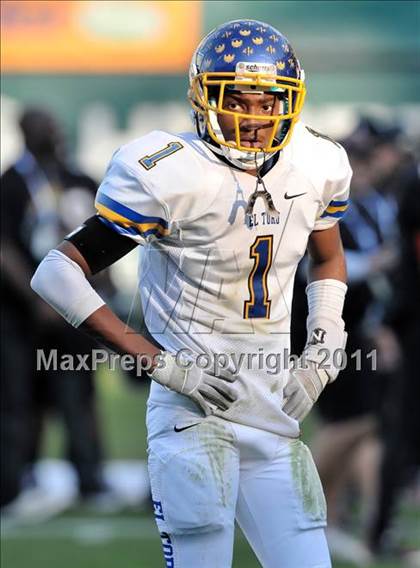 Thumbnail 3 in El Toro vs. Tustin (CIF SS Southwest Division Final)  photogallery.