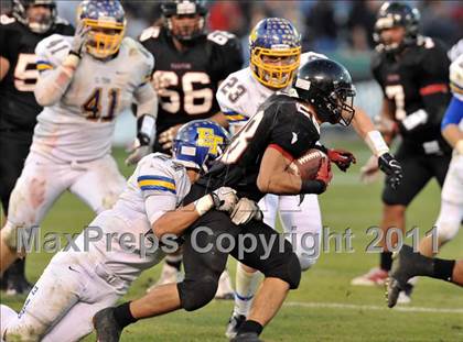 Thumbnail 3 in El Toro vs. Tustin (CIF SS Southwest Division Final)  photogallery.