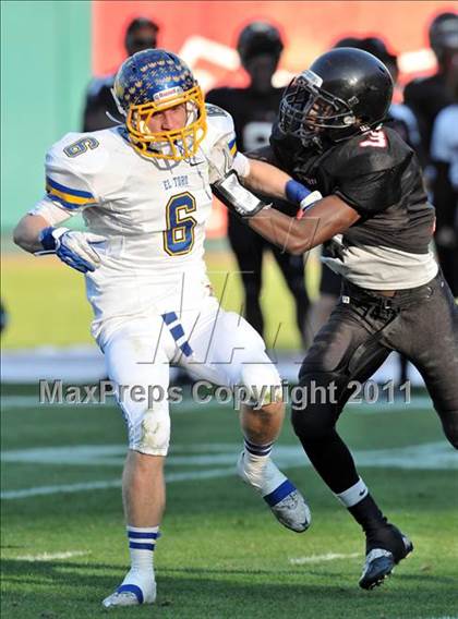 Thumbnail 1 in El Toro vs. Tustin (CIF SS Southwest Division Final)  photogallery.
