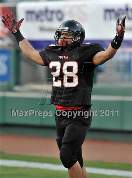 Thumbnail 3 in El Toro vs. Tustin (CIF SS Southwest Division Final)  photogallery.