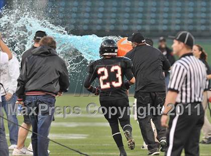 Thumbnail 1 in El Toro vs. Tustin (CIF SS Southwest Division Final)  photogallery.