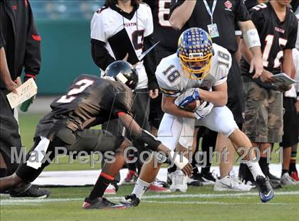 Thumbnail 1 in El Toro vs. Tustin (CIF SS Southwest Division Final)  photogallery.