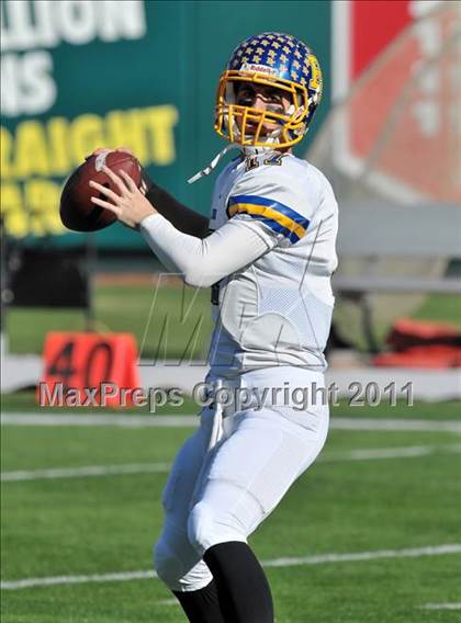 Thumbnail 1 in El Toro vs. Tustin (CIF SS Southwest Division Final)  photogallery.
