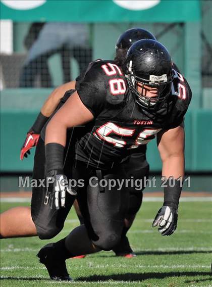 Thumbnail 3 in El Toro vs. Tustin (CIF SS Southwest Division Final)  photogallery.