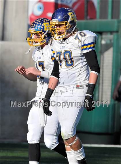 Thumbnail 3 in El Toro vs. Tustin (CIF SS Southwest Division Final)  photogallery.