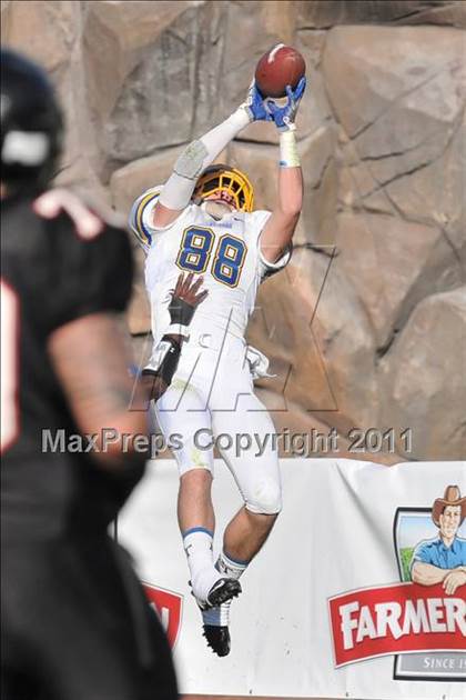 Thumbnail 3 in El Toro vs. Tustin (CIF SS Southwest Division Final)  photogallery.