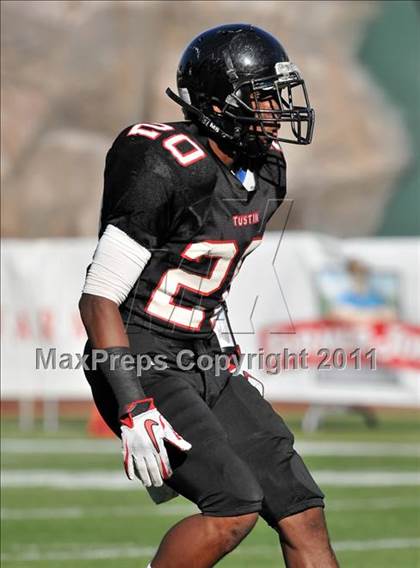 Thumbnail 2 in El Toro vs. Tustin (CIF SS Southwest Division Final)  photogallery.