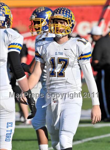 Thumbnail 3 in El Toro vs. Tustin (CIF SS Southwest Division Final)  photogallery.