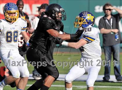 Thumbnail 2 in El Toro vs. Tustin (CIF SS Southwest Division Final)  photogallery.