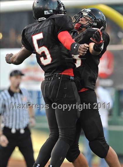 Thumbnail 1 in El Toro vs. Tustin (CIF SS Southwest Division Final)  photogallery.