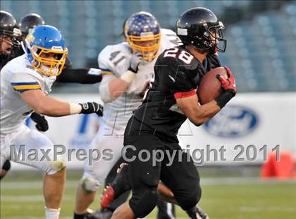 Thumbnail 3 in El Toro vs. Tustin (CIF SS Southwest Division Final)  photogallery.