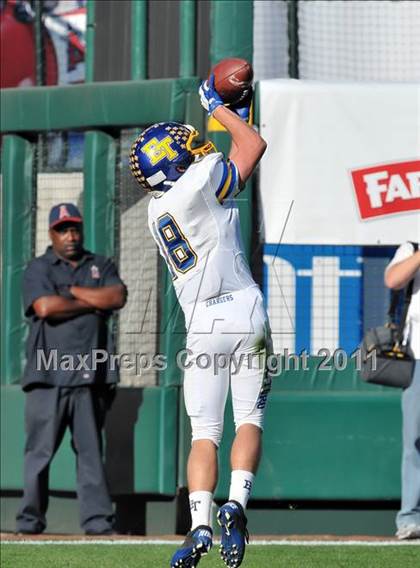 Thumbnail 3 in El Toro vs. Tustin (CIF SS Southwest Division Final)  photogallery.