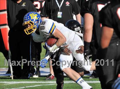 Thumbnail 3 in El Toro vs. Tustin (CIF SS Southwest Division Final)  photogallery.