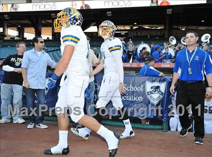 Thumbnail 3 in El Toro vs. Tustin (CIF SS Southwest Division Final)  photogallery.
