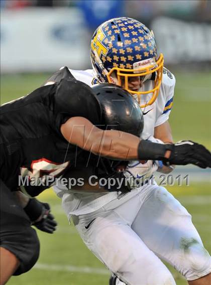 Thumbnail 1 in El Toro vs. Tustin (CIF SS Southwest Division Final)  photogallery.