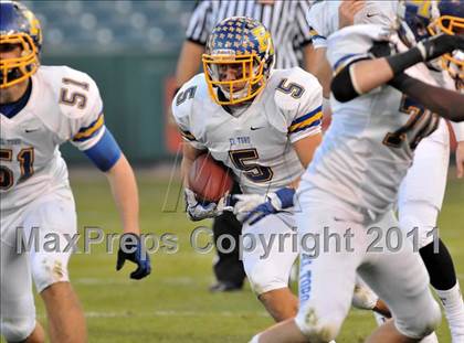 Thumbnail 1 in El Toro vs. Tustin (CIF SS Southwest Division Final)  photogallery.